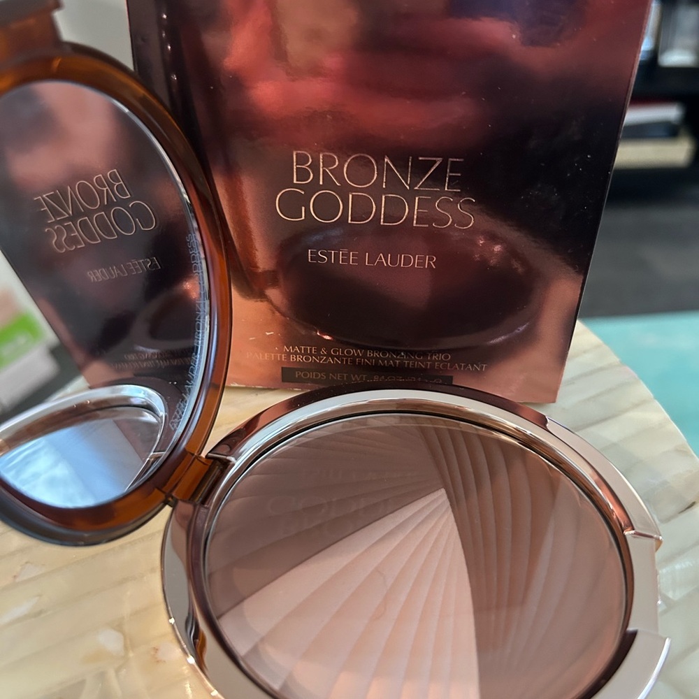 Estee Lauder Brown Bronzer & Contour Compact